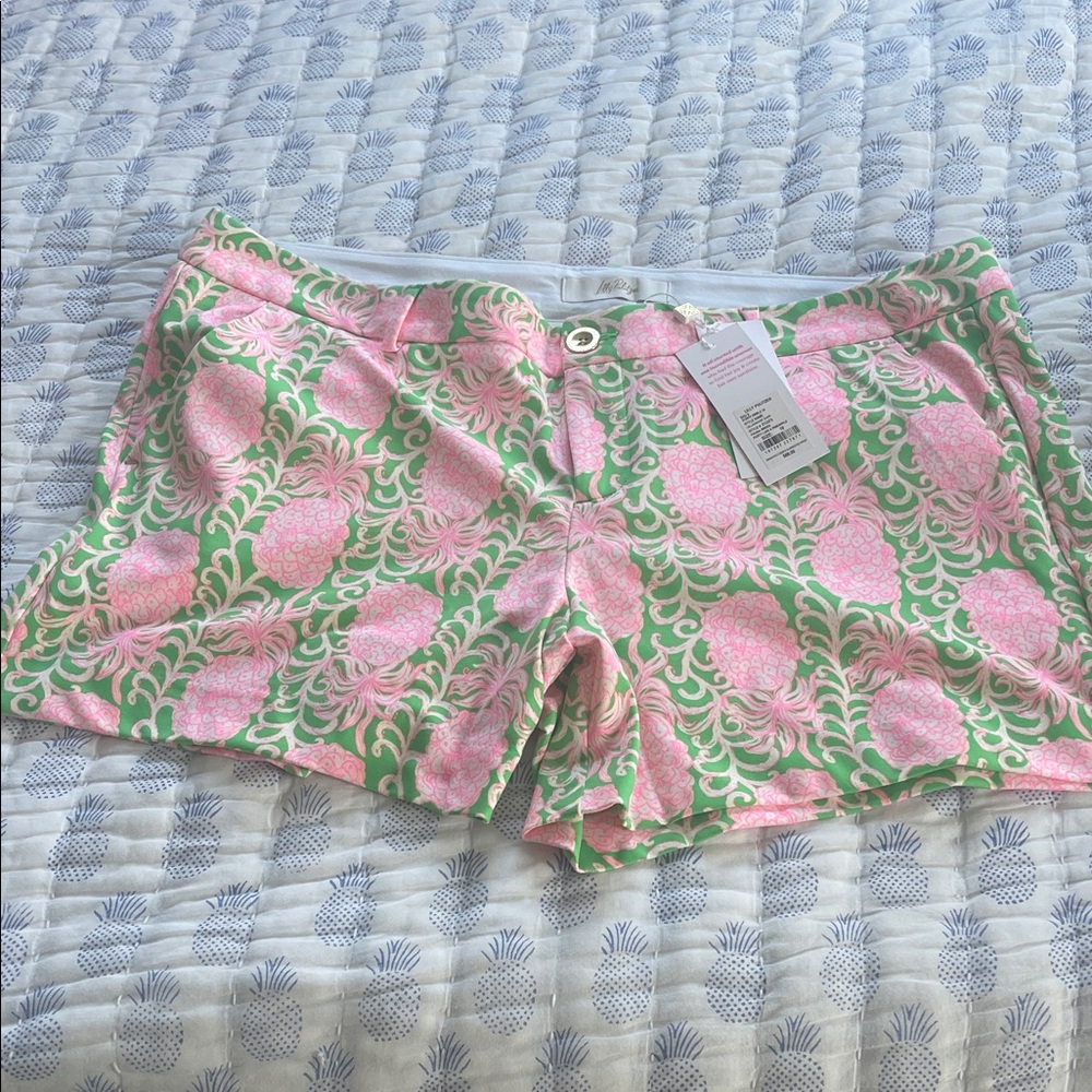 Lilly Pulitzer Pink and Green Pineapple Print Shorts size 16